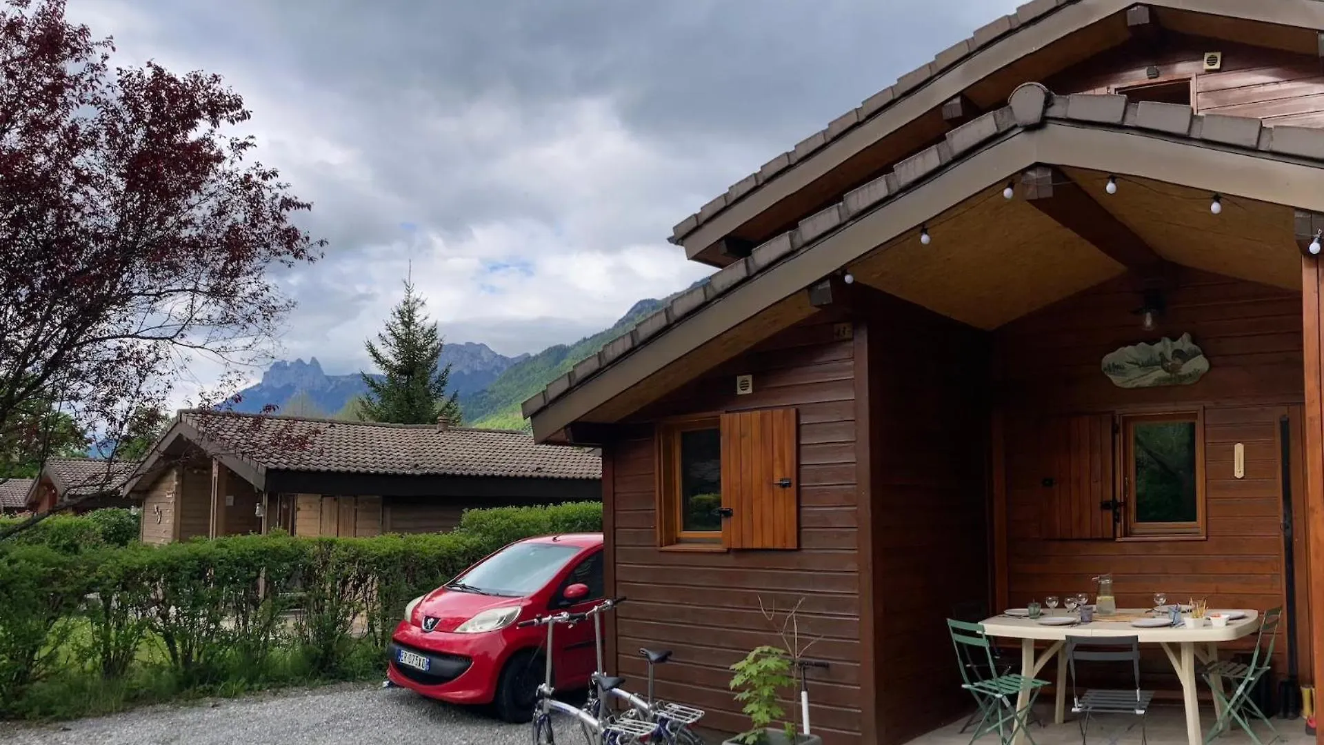 Chalet Au Bord Du Lac D'Annecy Doussard